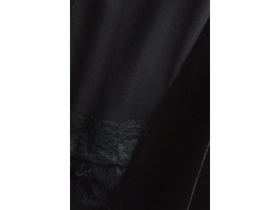 Zwarte zijde fluwelen sjaal gevoerd met zwarte chiffon zijde, bontfranjes