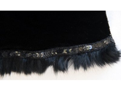 Zwarte zijde fluwelen sjaal gevoerd met zwarte chiffon zijde, bontfranjes