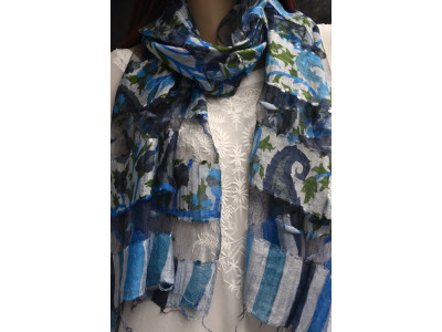 Heel doorzichtig sjaaltje met strepen en bloemen, blauw, groen, grijs
