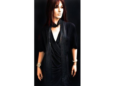 Heel lang smal zwart stropdas sjaaltje, glimmend 