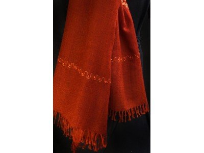 Wollen sjaal of stola, roestbruin, pailletjes, paisley motief